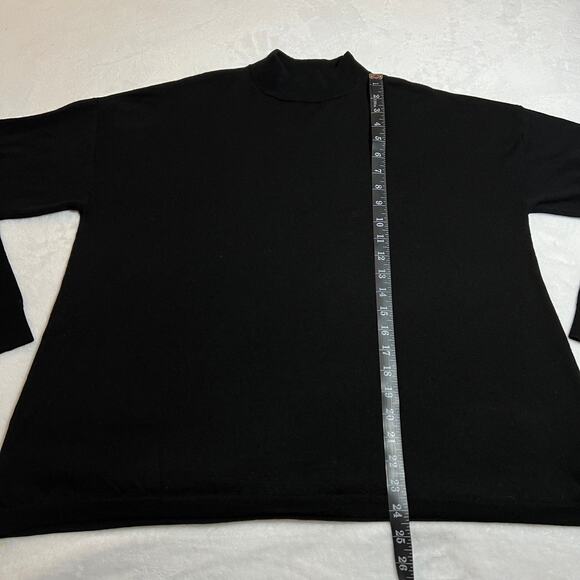 Uniqlo Mock Neck 100% Wool Sweater Size XL Lightweight Layers Minimalist Casual - Picture 7 of 8